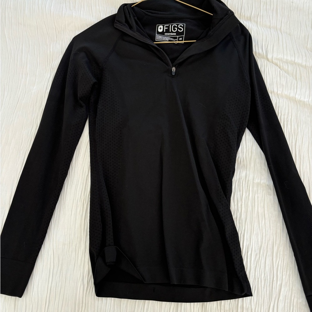 Figs half zip